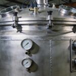 How to Optimize Vacuum Gauge Placement in Large-Volume Chambers
